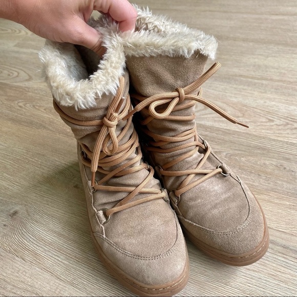 Earth Shoes Zodiac Tan Suede Faux Fur Lace-Up Boots, Size 6.5 - Picture 3 of 7